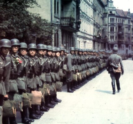 Deutsche Soldaten bei einer Militärparade, 1941